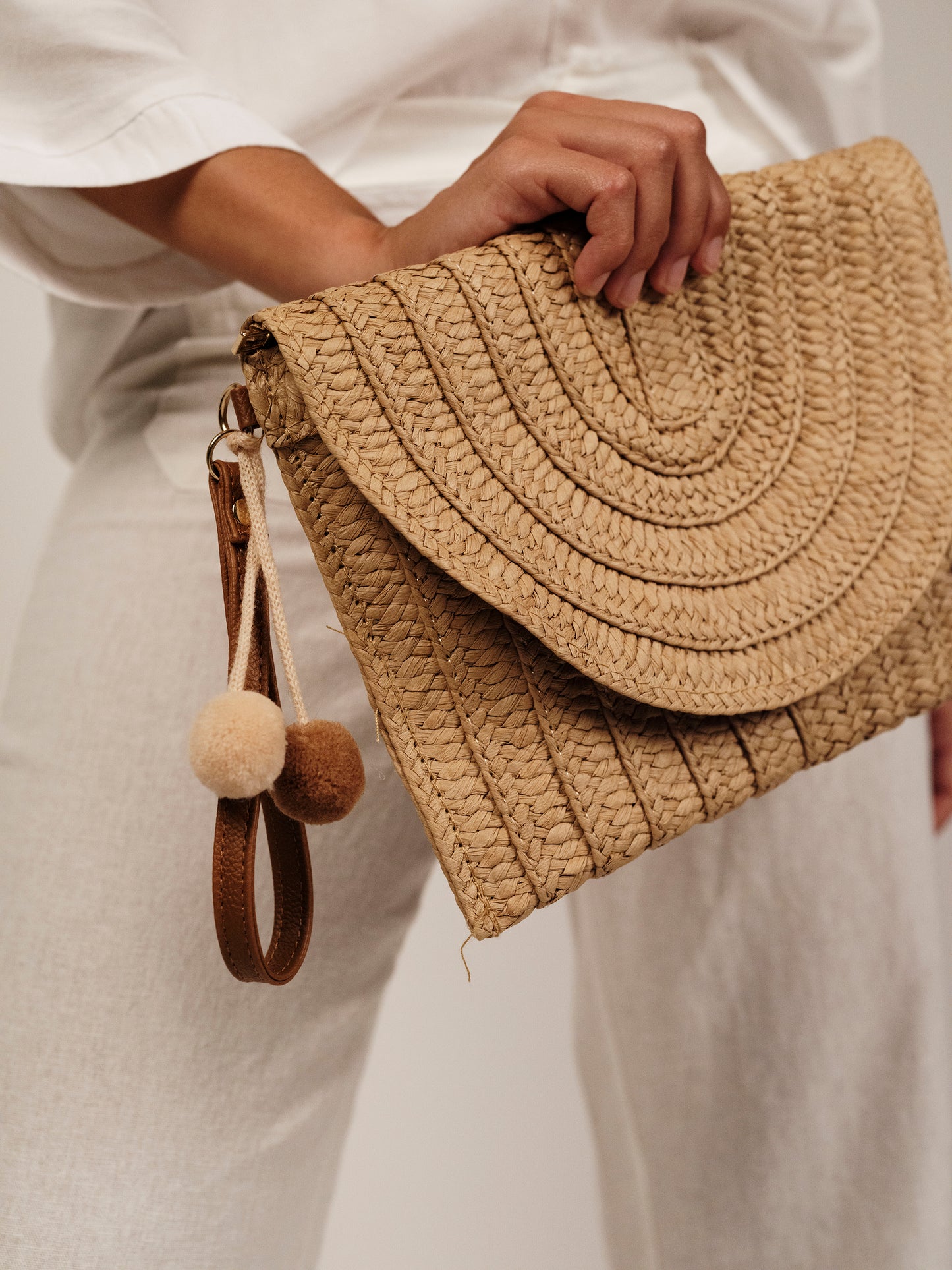 BOLSO CLUTCH DE PAJA