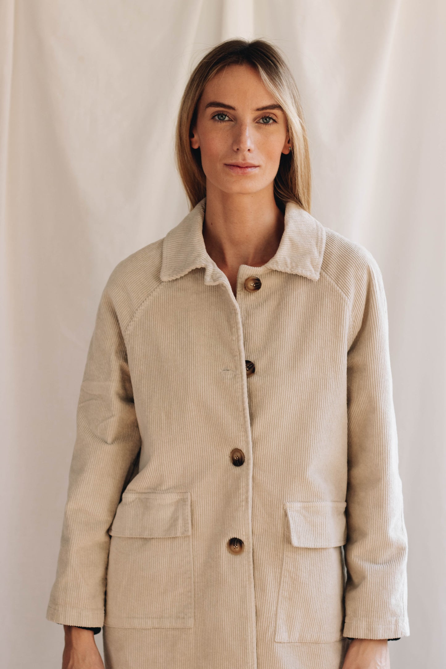 CHAQUETA PANA BEIGE